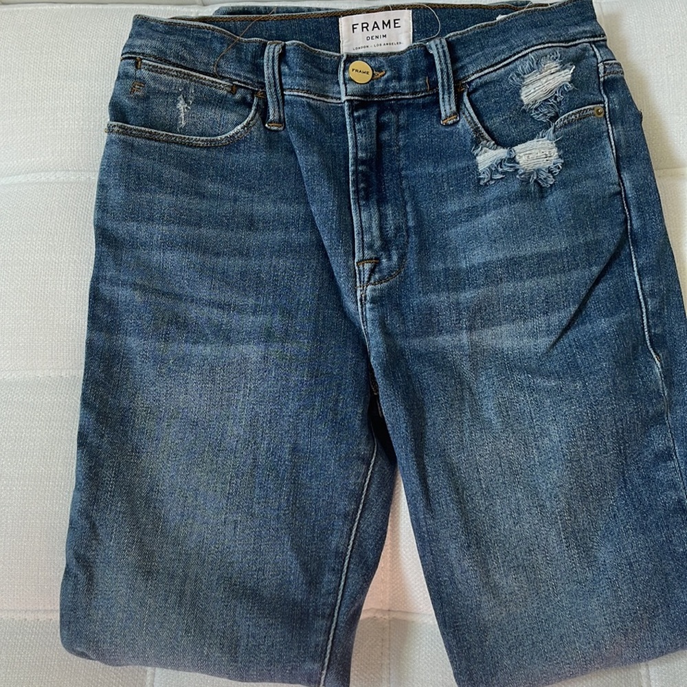 New without tag Frame Jeans. I bought for me but are too small for me :(